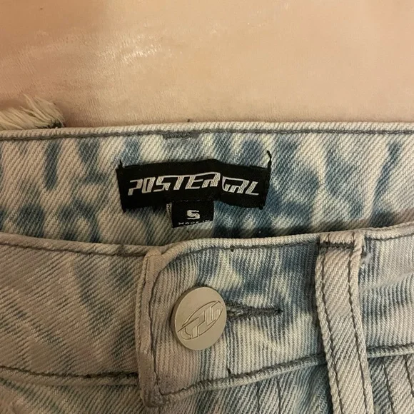 Poster Girl “Streets are Calling distressed jeans” - Picture 6 of 6